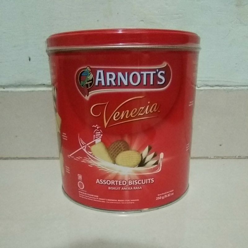 

ARNOTTS VENEZIA Biskuit Kaleng 250gr