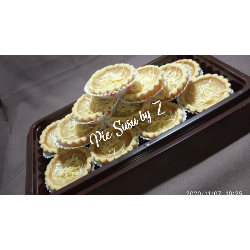 

Pie Susu by Z (Isi 10pcs)