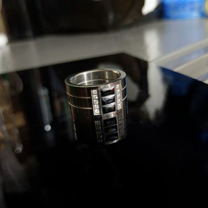 Cincin Titanium Pria Terbaru permata Hitam Anti Karat