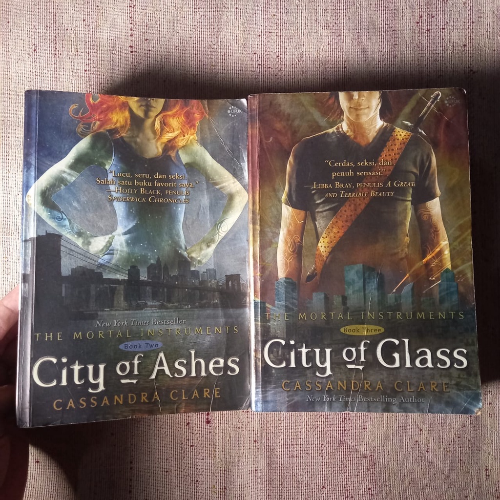 City of Glass & City of Ashes - The Mortal Instruments, Casssandra Cla