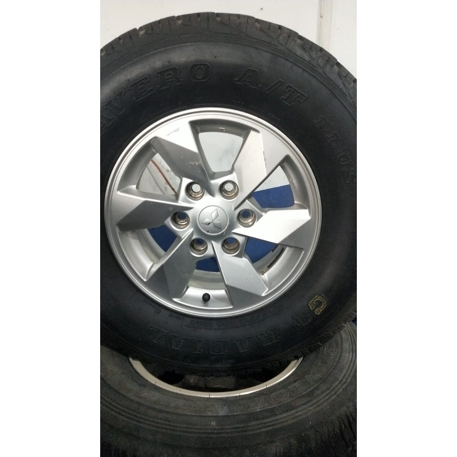 VELG MOBIL SECOND TRITON R16 PLUS BAN BS 215/70 RING 16