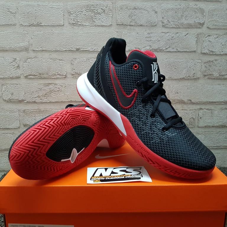 harga nike kyrie flytrap