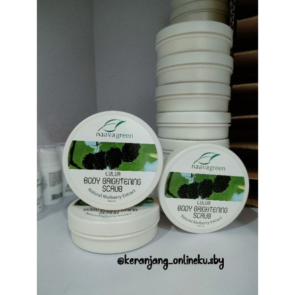 Naavagreen Brightening Body Scrub