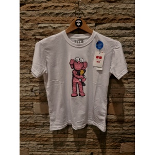 Kaos t-shirt pakaian anak uniqlo kaws putih 005