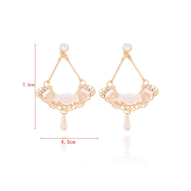 LRC Anting Tusuk Fashion Gold Diamond-shaped Fan-shaped Hollow Earrings F40676