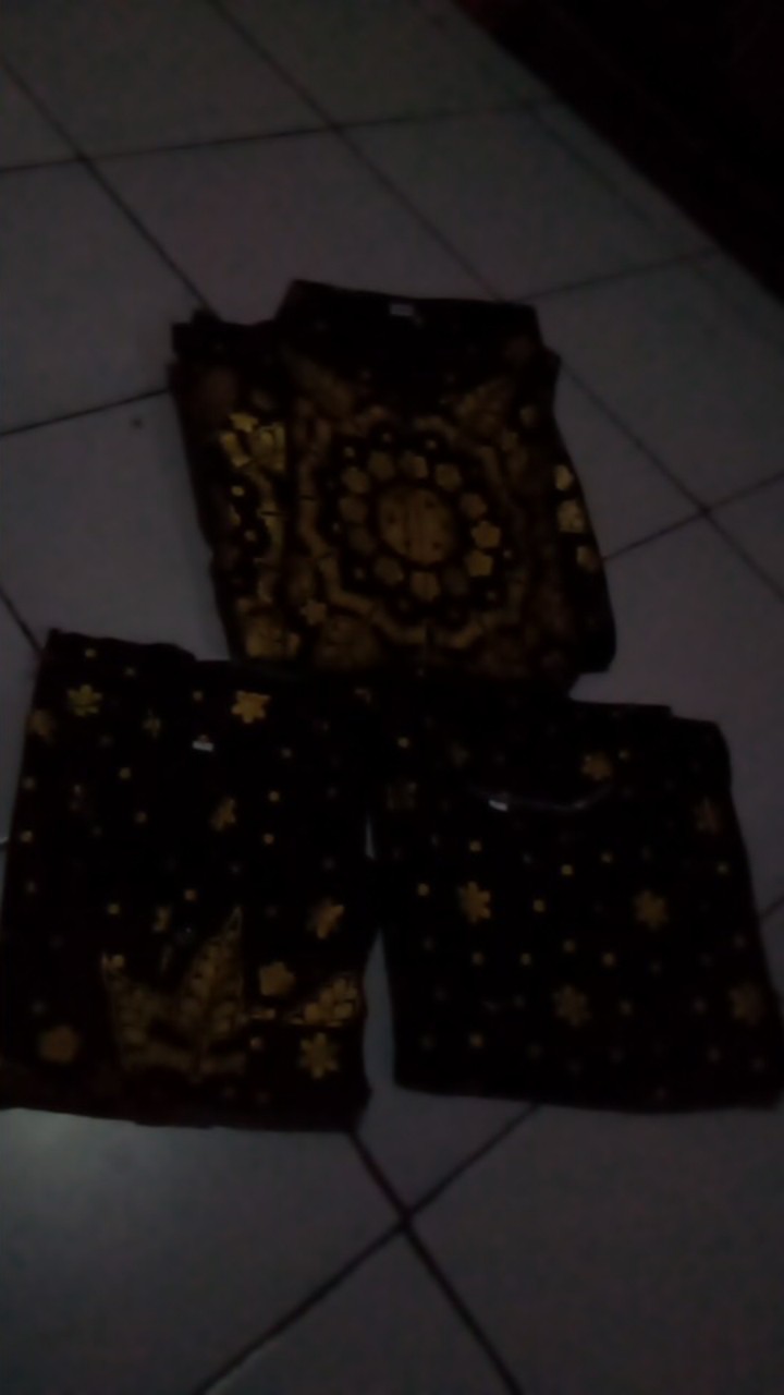 Batik Couple Keluarga Ayah Ibu Dan Anak Sania Ruffle Ori Ndoro Jowi Dnt Motif Matahari Merah