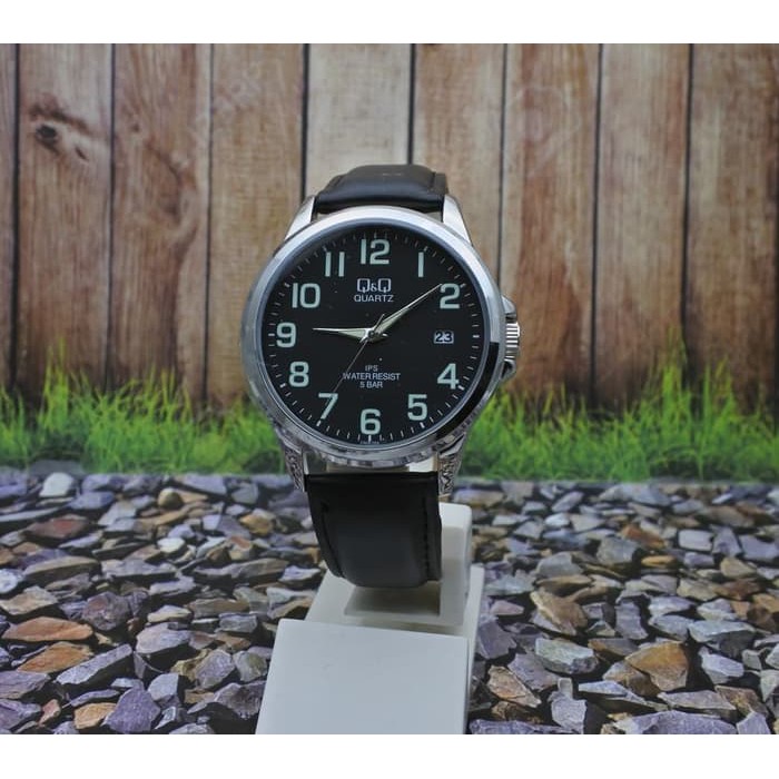 Q&Q QQ Jam Tangan Pria Wanita Kulit Hitam CA08J305Y Original