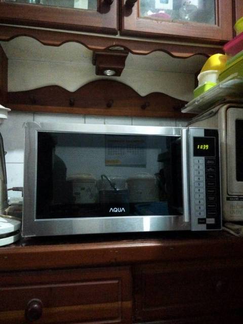 Microwave AQUA DIGITAL AEMS2612S. Kapasitas 20 Liter, Listrik Rendah 400 watt. Baru Bergaransi Resmi