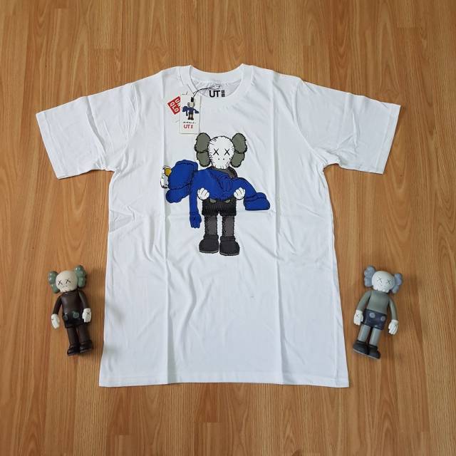 BAJU KAOS UNIQLO X KAWS GONE UNISEX