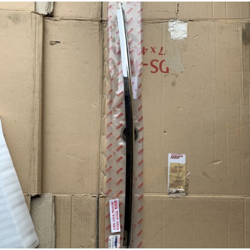 List Lis Chrome Krom Grill Gril Depan Bagian Atas Ayla 2013 2014 2015 2016 2017 Original Ori Asli