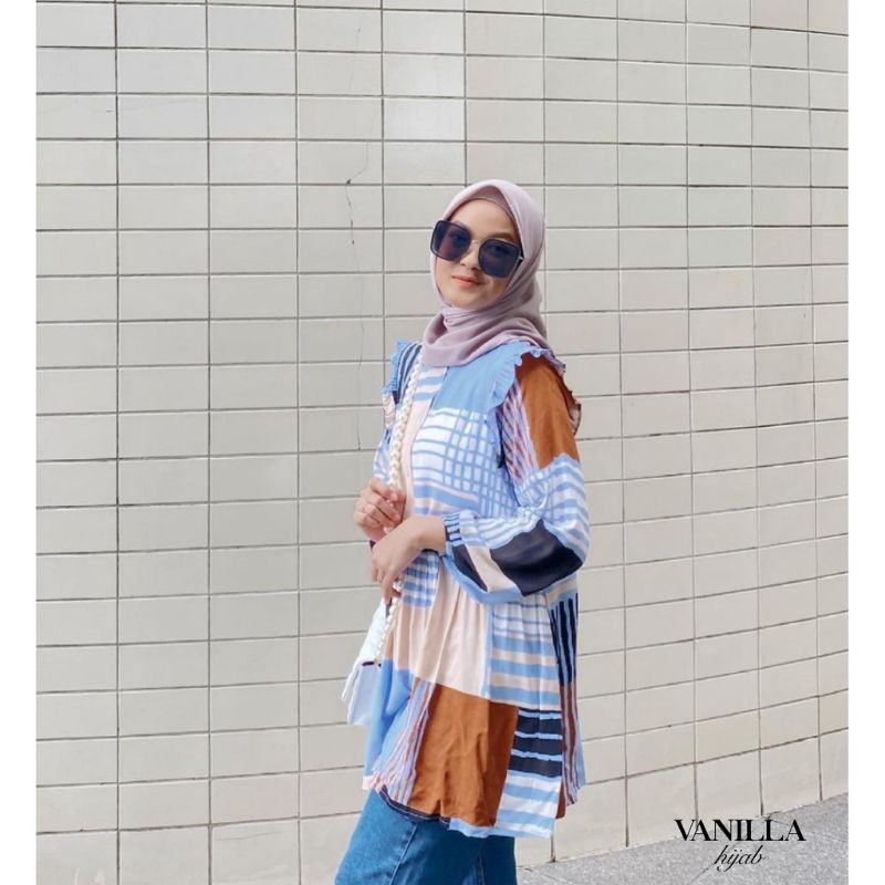Ready Doris Blouse Miami Vanillahijab size L