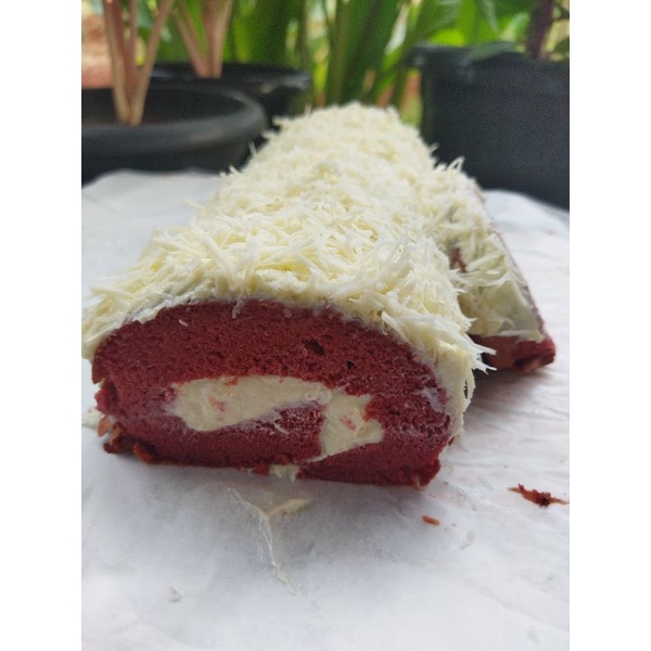 

Red Velvet Roll Cake