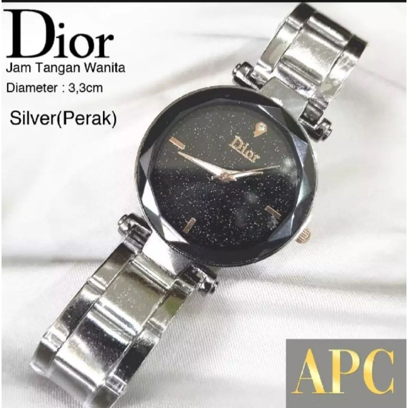 Jam tangan wanita terlaris dengan bentuk yang menarik