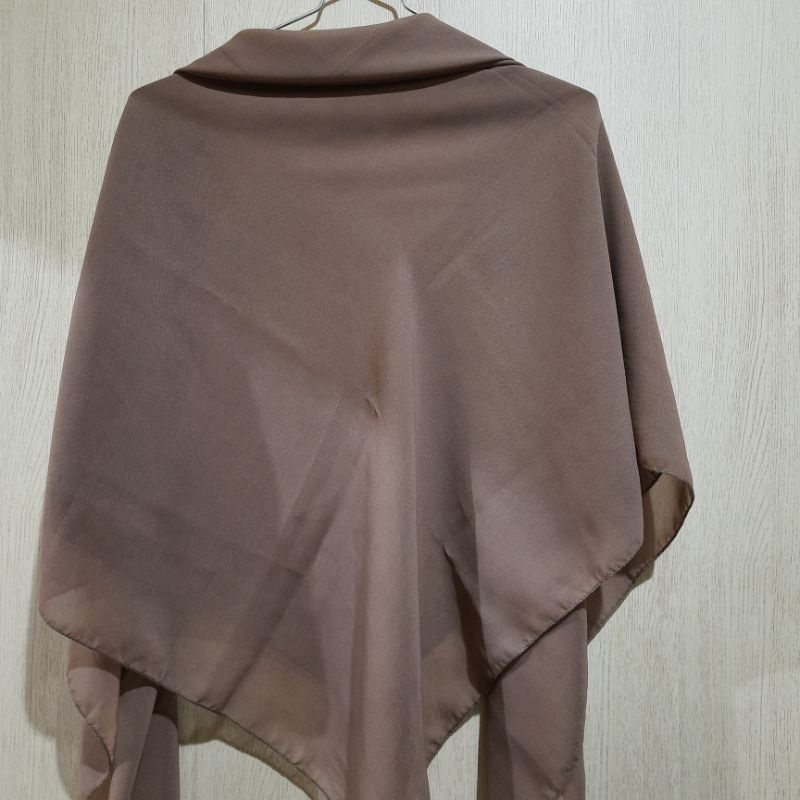 [PRELOVED] Hijab Voal/ Jilbab segiempat umama Motif, jilbab saudia, kerudung elzatta , kerudung bell