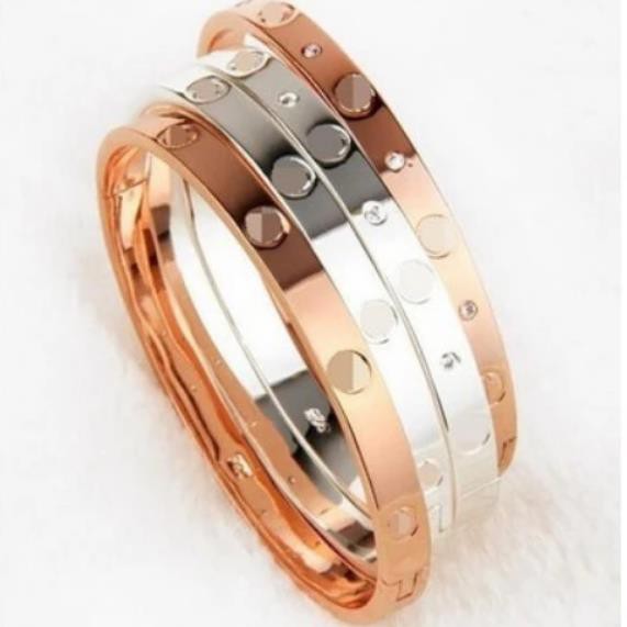 Gelang Tangan Wanita Titanium Energi Magnetik Om Mani Padme Hum