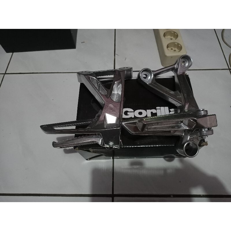 FOOTSTEP BOSTEP POSTEP CBR 650 R IMPORT GORILA GORILLA