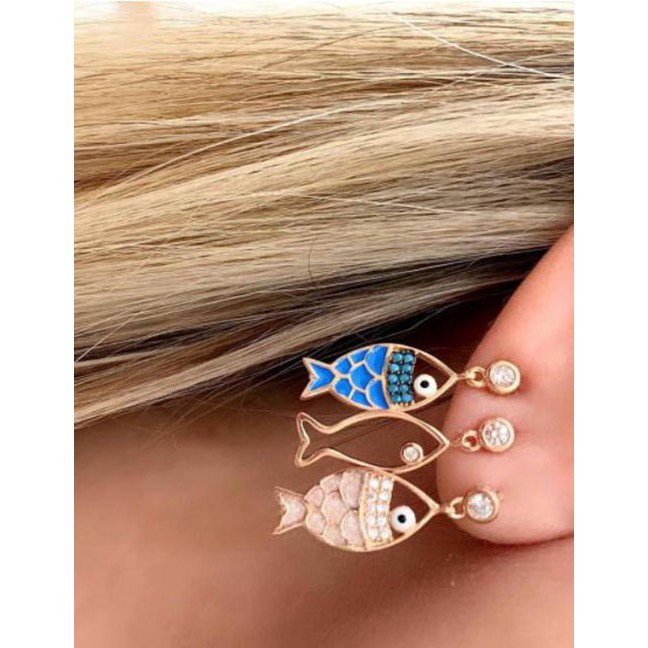 LRC Anting Tusuk Fashion Small Fish Diamond-set Hollow Fish Earrings Set Of 3 F67376