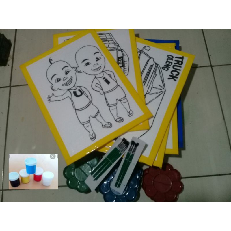 

paket mewarnai bahan styrofoam dengan 20 gambar styrofoam + 12 pcs koas +12 pcs palet wadah + 5 botol cat ukuran 25 ml