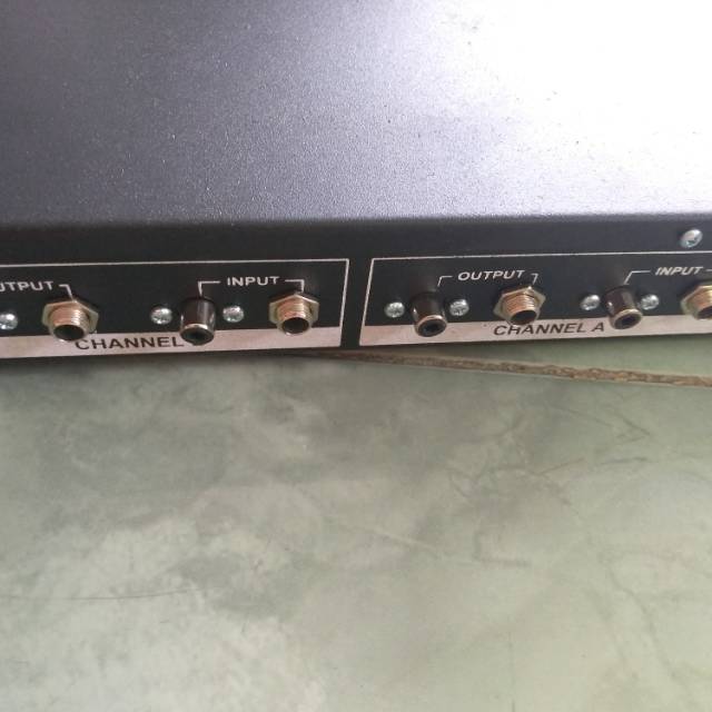 Audio prosessor plus sub wofer jadian