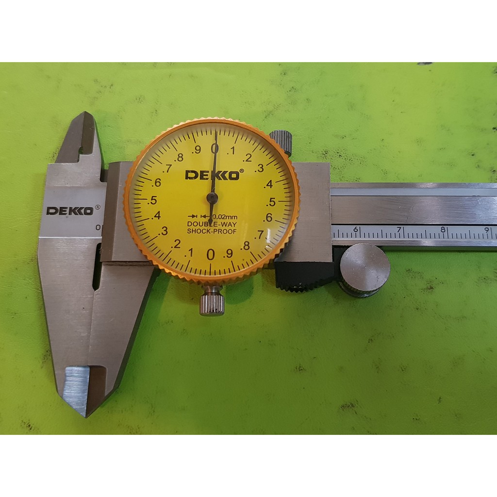 sigmat dial caliper 15 cm Merk DEKKO