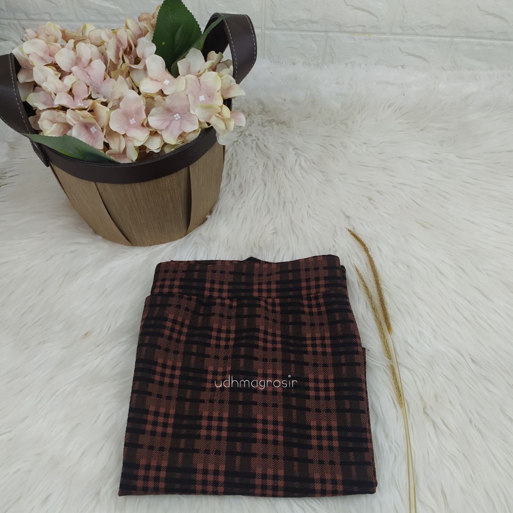 Jumbo Rok Motif Kotak / Span Tartan premium Super Jumbo-A1 Span TTN BATA