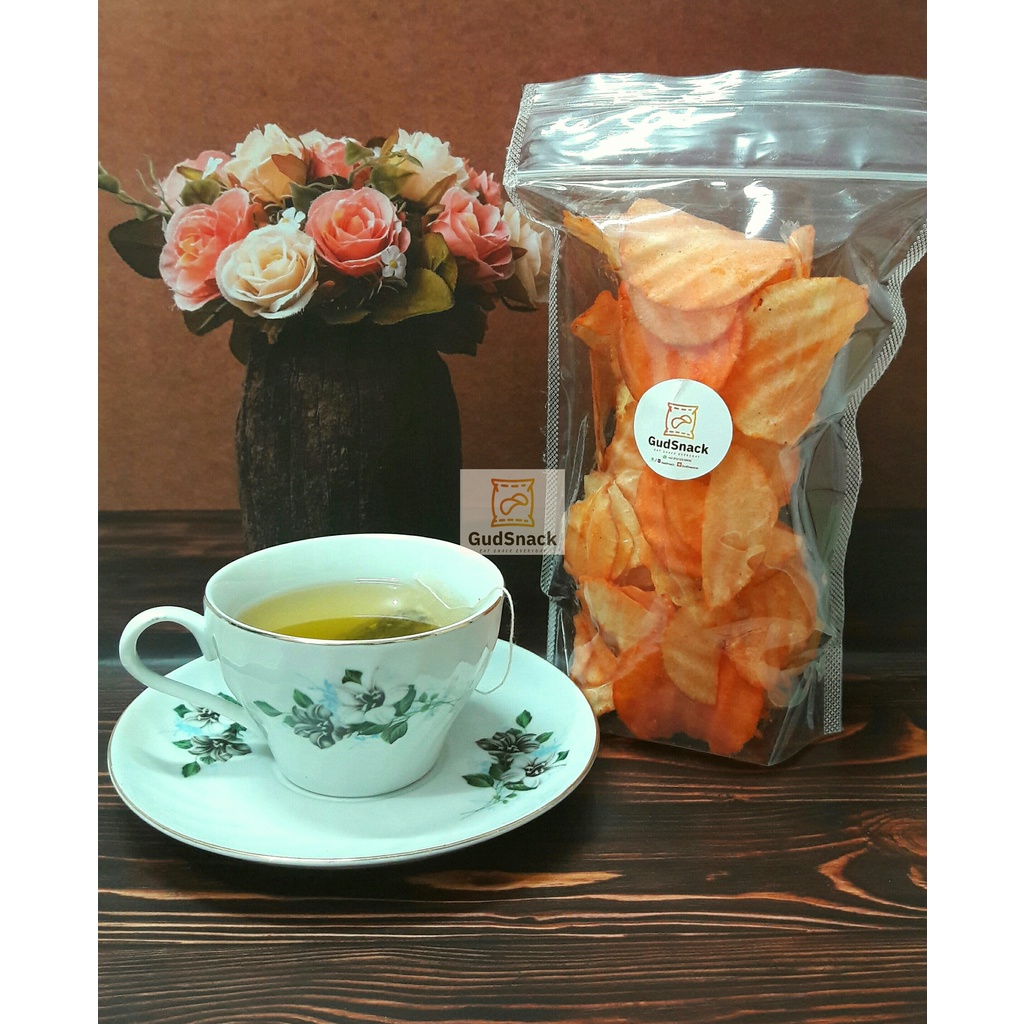 

Snack cemilan Keripik Singkong Balado garing kiloan