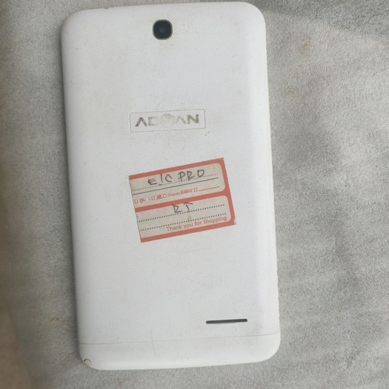 tablet advan E1C murah berkualitas cocok buat nonton video jaringan 3G