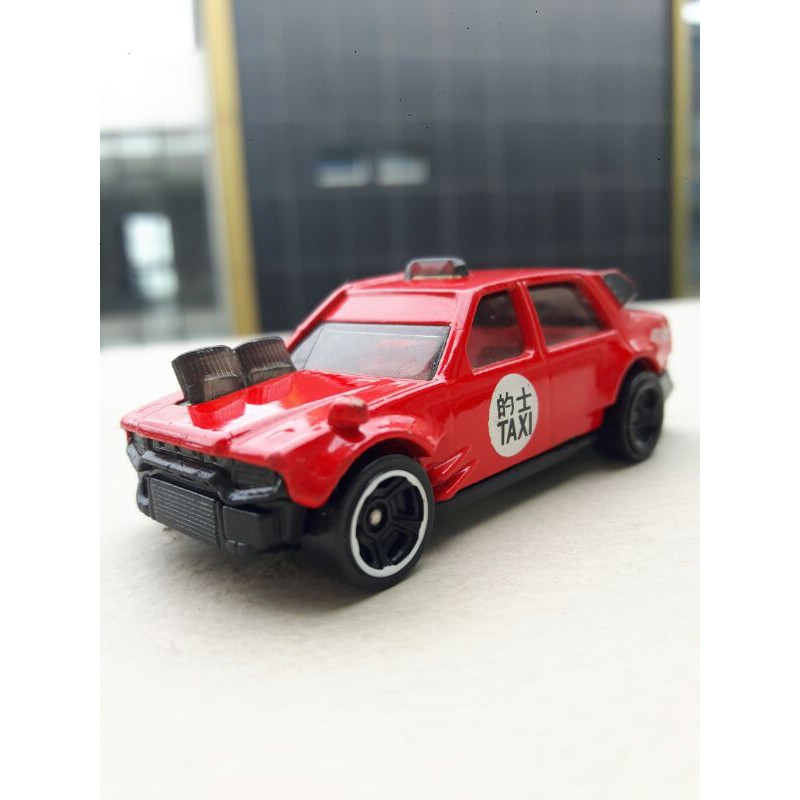 Hotwheels taxi car merah BA 2540 car diecast