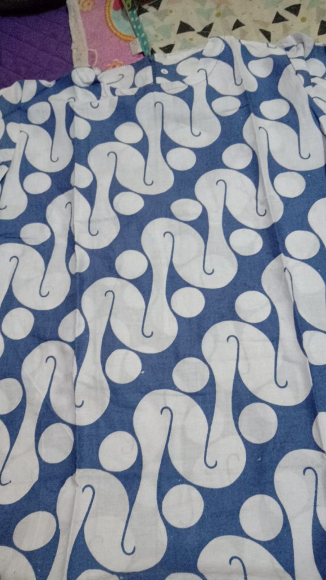 Blus Lonceng Biru Lawasan Monochrome Katun Batik Modern Premium Blouse Wanita Cewek Indigo Sheena