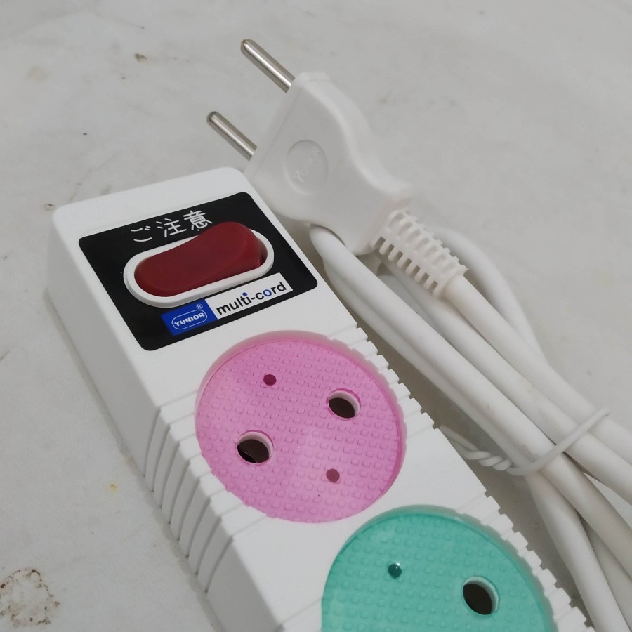 Multy Socket, Stop Kontak jadi 3 lobang Warna warni Yunior Loyal