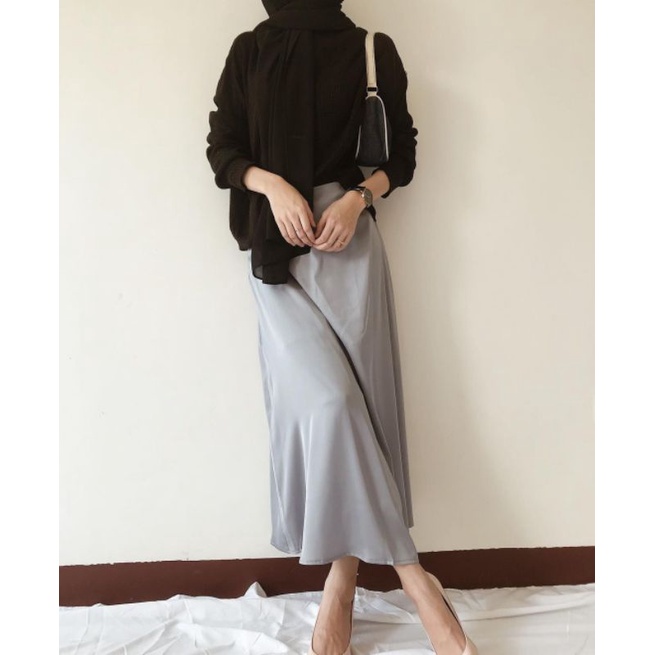 Rok Satin Silk • Slip Skirt by Saturn Djournal