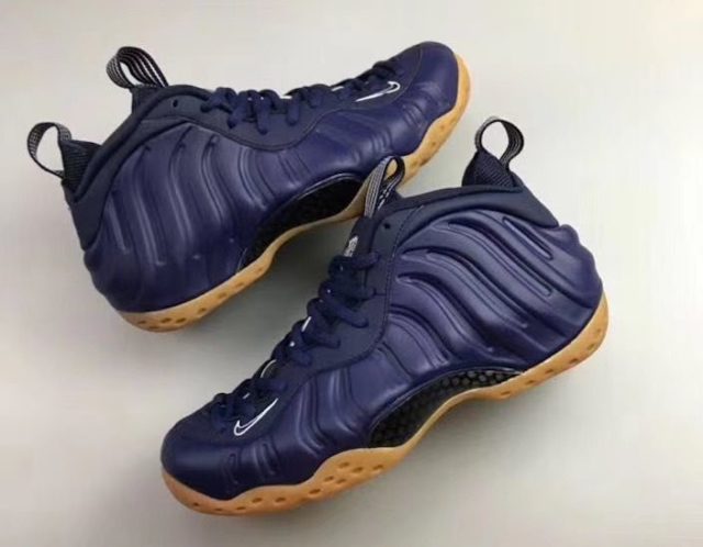 nike foamposite one blue