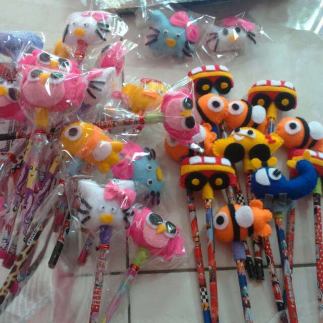 

Sovenir pencil karakter perpack isi 12pc.bisa campur karakter.mari diorder