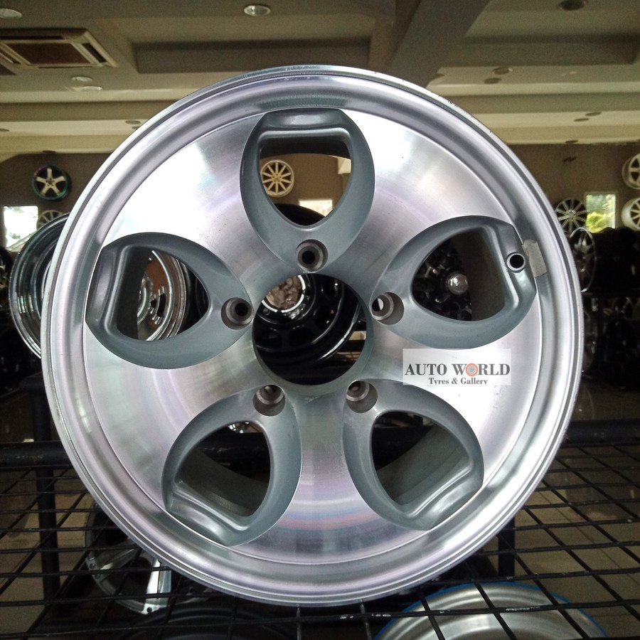 Velg Jeep Silver Ring 15 PCD 5x139.7