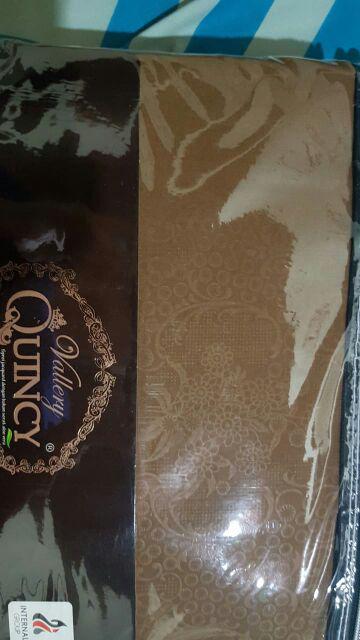 Ss Sprei Vallery Quincy 180 T-30 Mix Motif 180x200 Tinggi 30 King Size No 1 Part B Combinasi