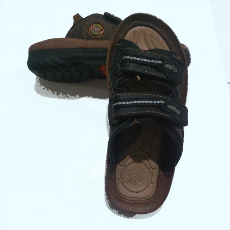 tiger E341 sendal sopn pria terbuat dari bahan kulit