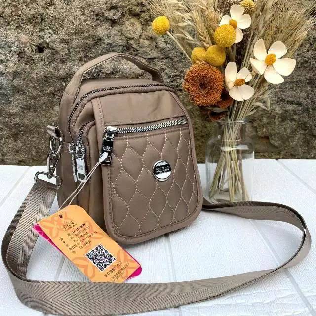 Tas Slempang Ori Chibao 8202-8 Motif Best Seller