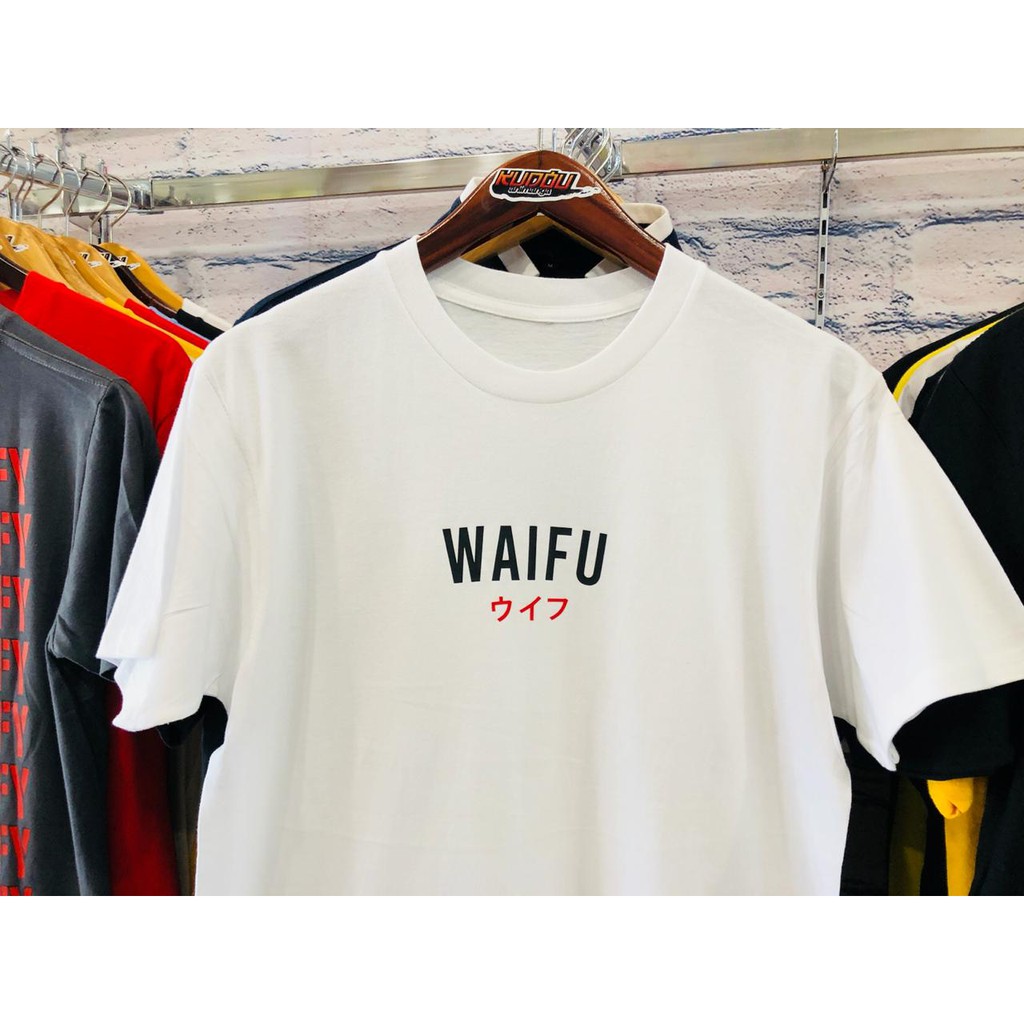 Kaos Waifu Kanji Putih Couple Wibu Silahkan Dibeli