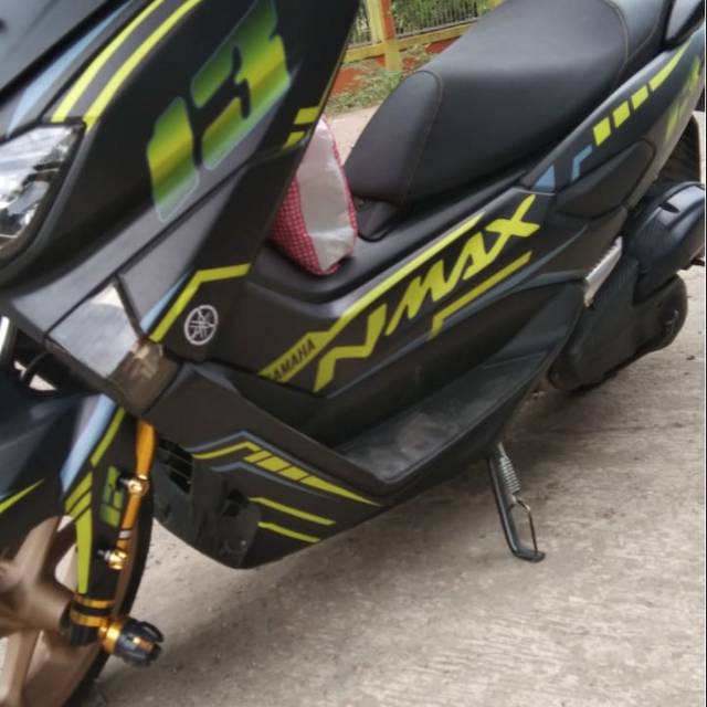 Sticker Decal Yamaha Nmax 150 Old Full Body Motif Garis Hijau