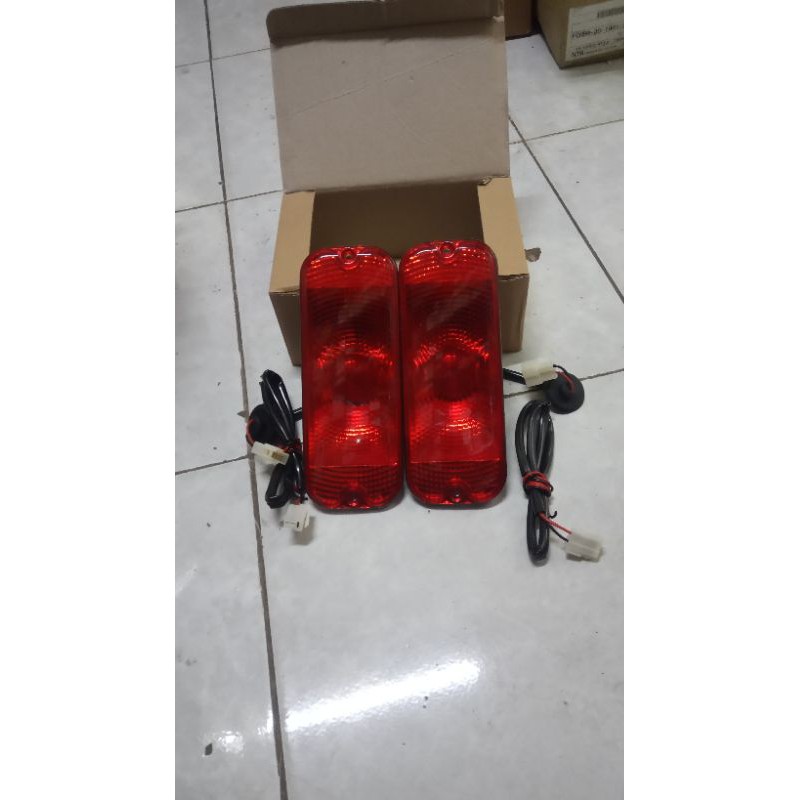lampu bemper belakang escudo 2.0/16