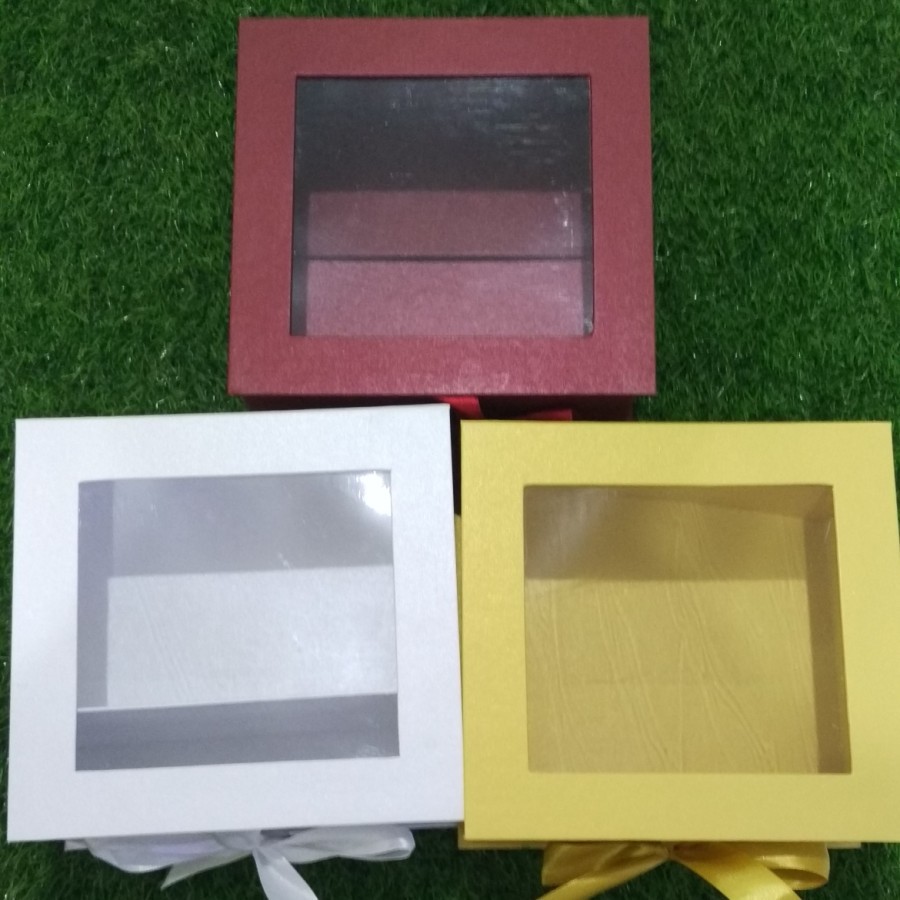 

Korea Square Book Flower Box / Box Bunga kotak mika