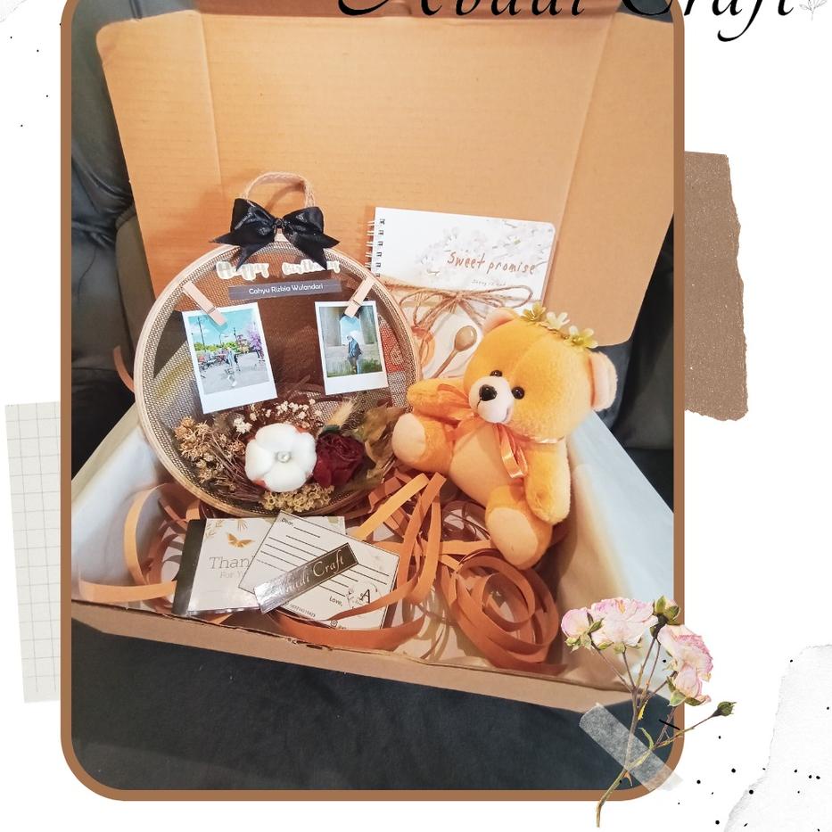 

NEW PRODUCT 9622 everlasting dried giftbox flowtille hoop/ kado wisuda/ kado ulangtahun/ hampers ㊔