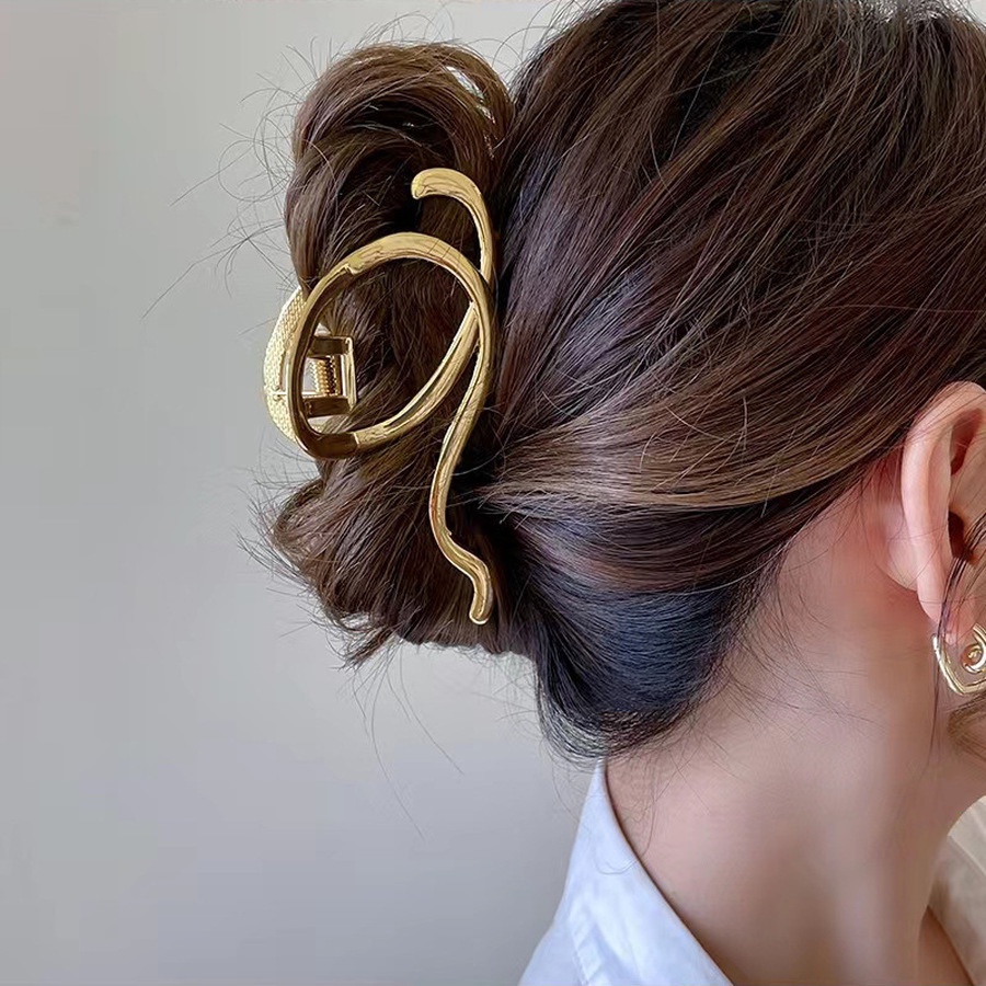 Jepit Rambut Ponytail Bahan Metal Alloy Gaya Punk Korea Untuk Wanita