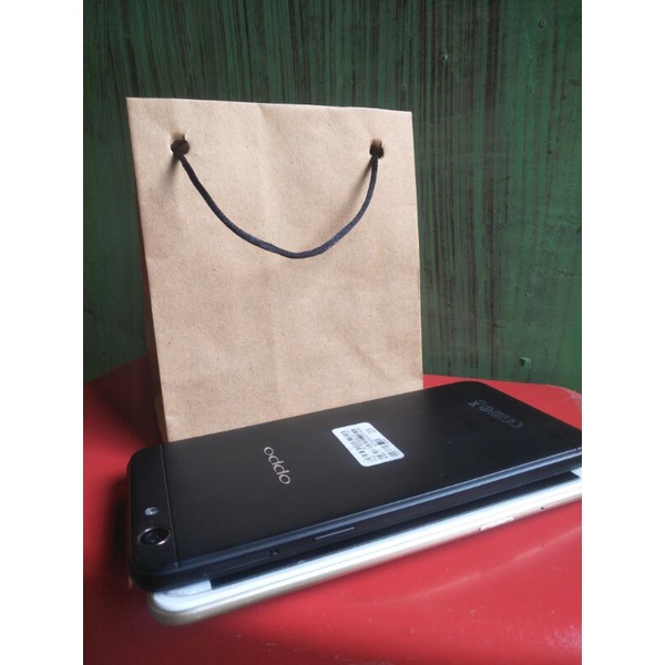 

paperbag T13xP10xL6 asesoris souvernir ulangtahun pernikahan kado dompet
