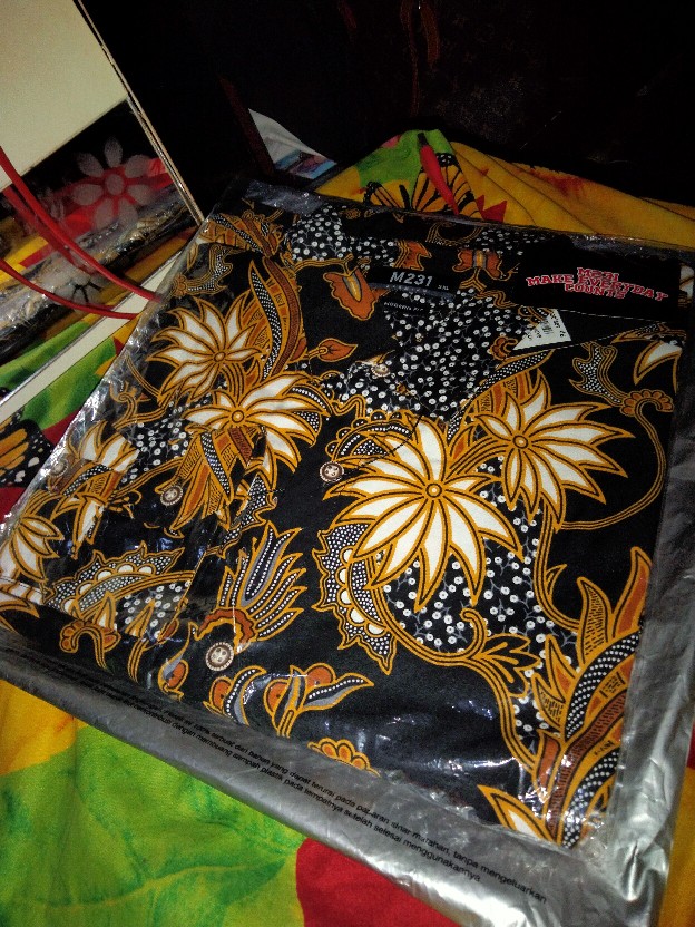 M231 Kemeja Pria Batik Panjang Hitam 1508