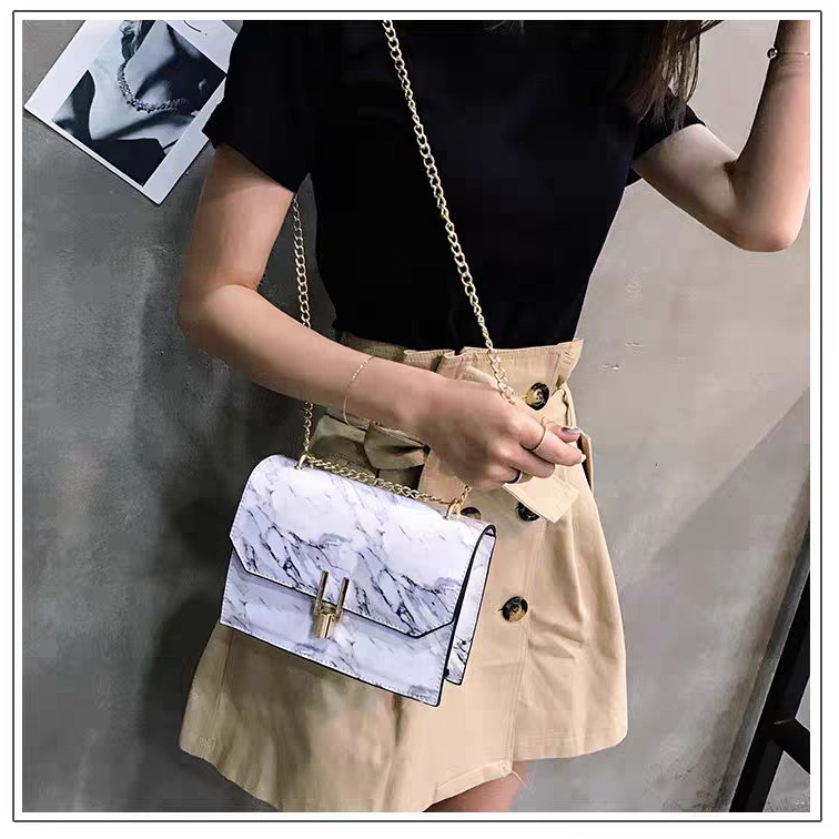 Tas selempang wanita fashion bahan kulit pu rantai slingbag pola impor murah