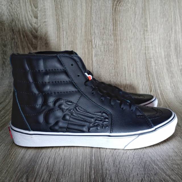vans sk8 hi x ray bones