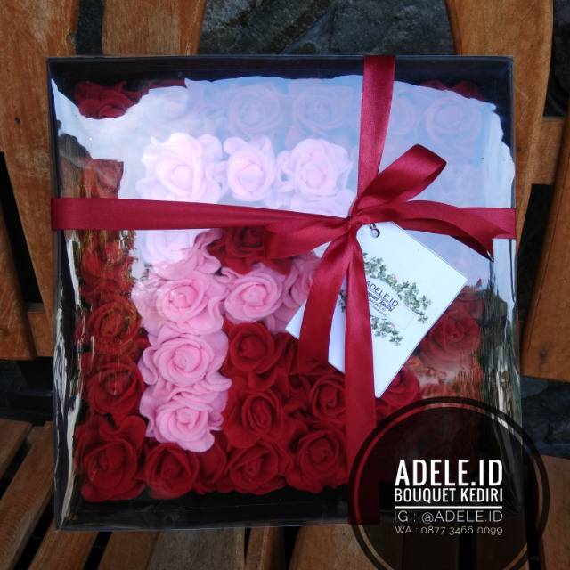 

Flower Box / Box Bunga / Gift / Kotak Kado / Kado Wisuda / Bunga Mawar