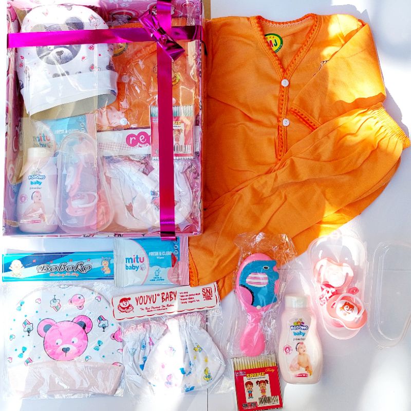 Hampers Perlengkapan Bayi baru Lahir set Topi Empeng Sisir Baju Bedak sarung tangan Kaki