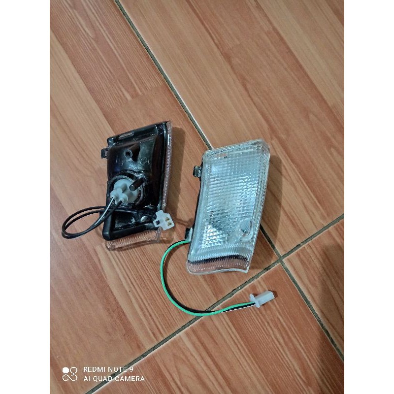 Lampu Sen Depan Assy Suzuki Tornado Kanan kiri Merek WIN